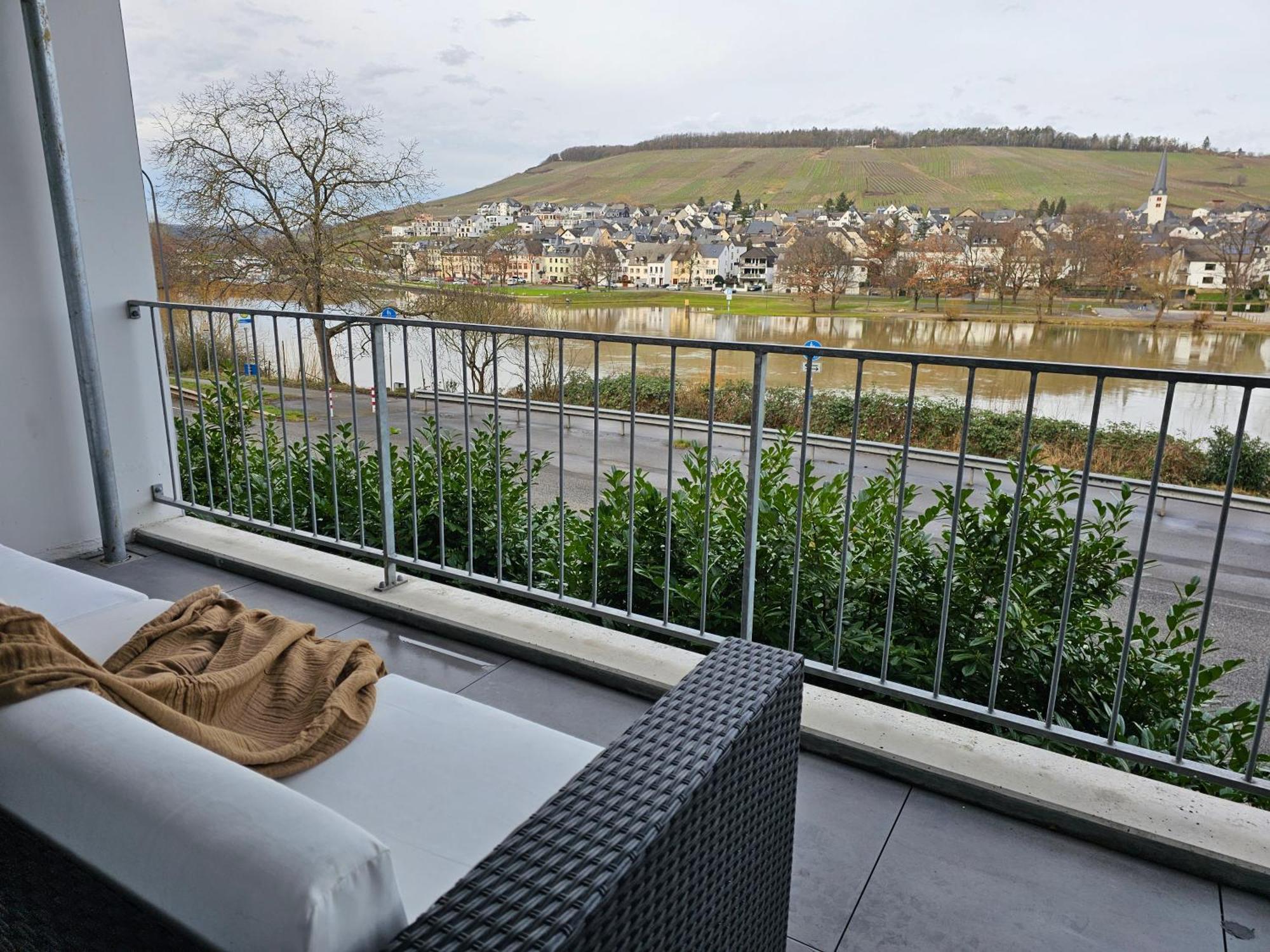 Deluxe 3-Rooms River View, Bernkastel-Kues Bagian luar foto